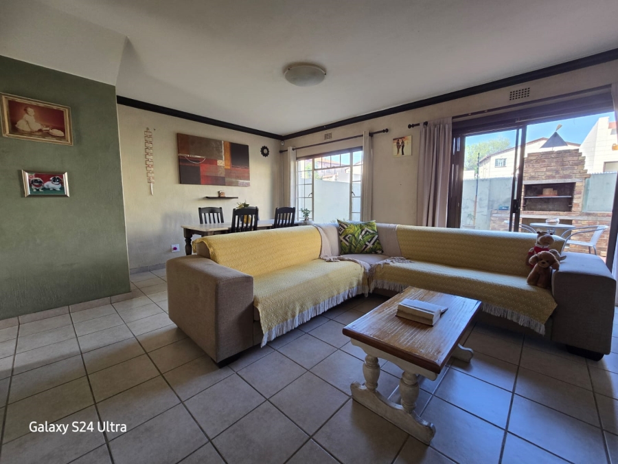 3 Bedroom Property for Sale in Klippoortje Gauteng