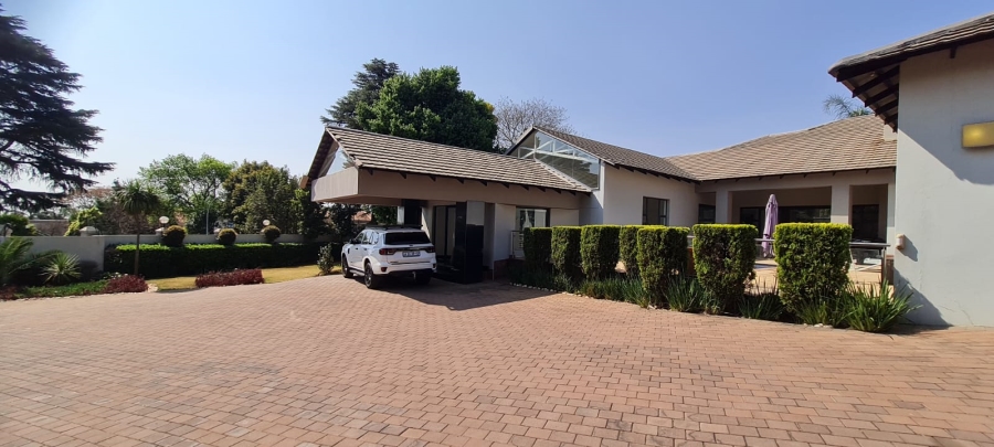To Let 5 Bedroom Property for Rent in Bedfordview Gauteng