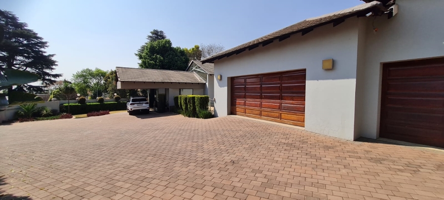 To Let 5 Bedroom Property for Rent in Bedfordview Gauteng