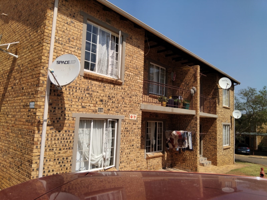 2 Bedroom Property for Sale in Strubensvallei Gauteng