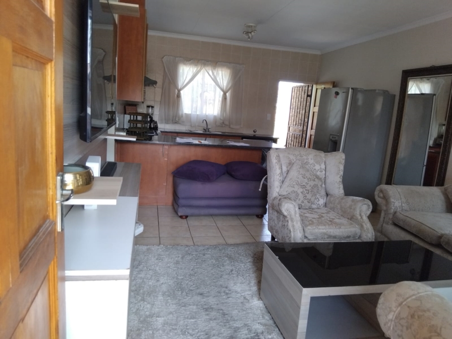 2 Bedroom Property for Sale in Strubensvallei Gauteng