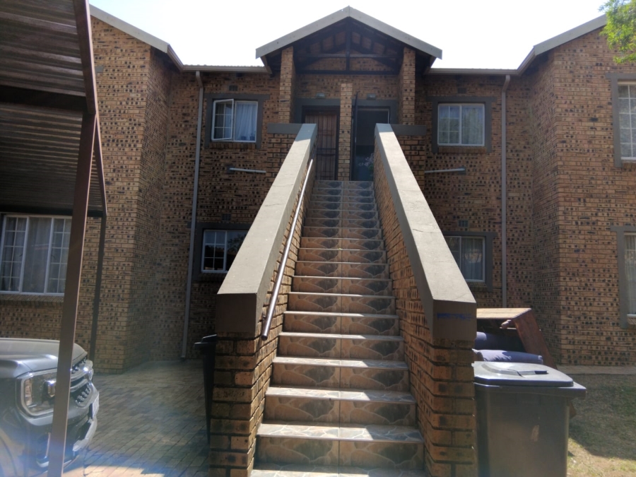 2 Bedroom Property for Sale in Strubensvallei Gauteng