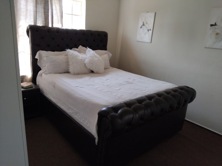 2 Bedroom Property for Sale in Strubensvallei Gauteng