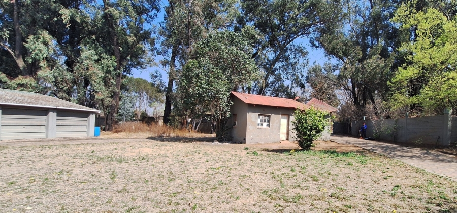 4 Bedroom Property for Sale in Lochvaal Gauteng