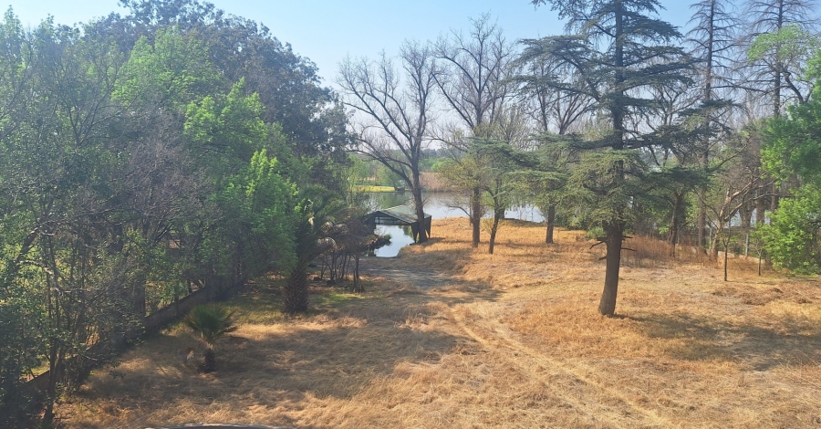4 Bedroom Property for Sale in Lochvaal Gauteng