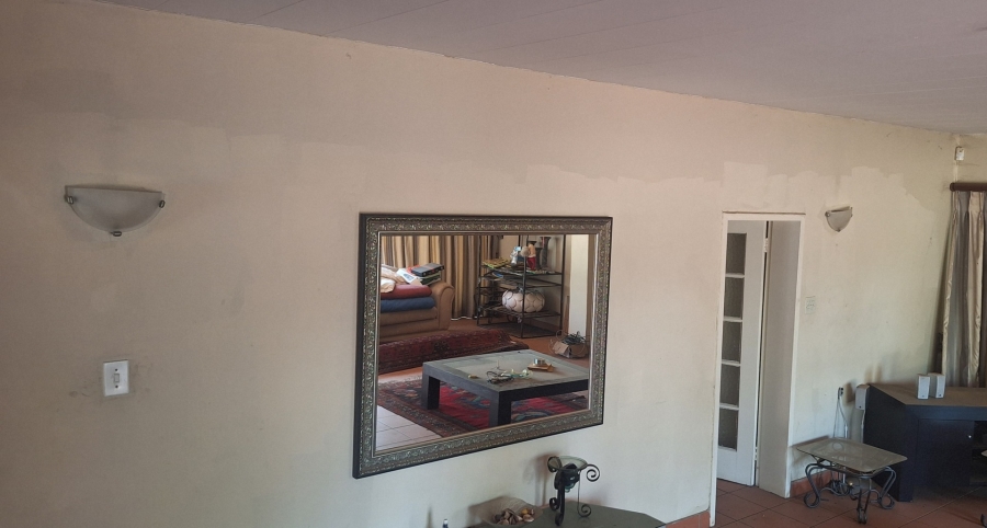 4 Bedroom Property for Sale in Lochvaal Gauteng