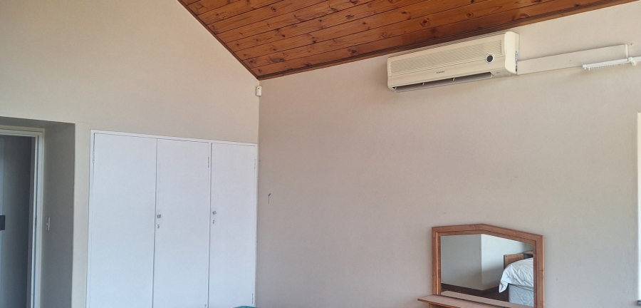 4 Bedroom Property for Sale in Lochvaal Gauteng