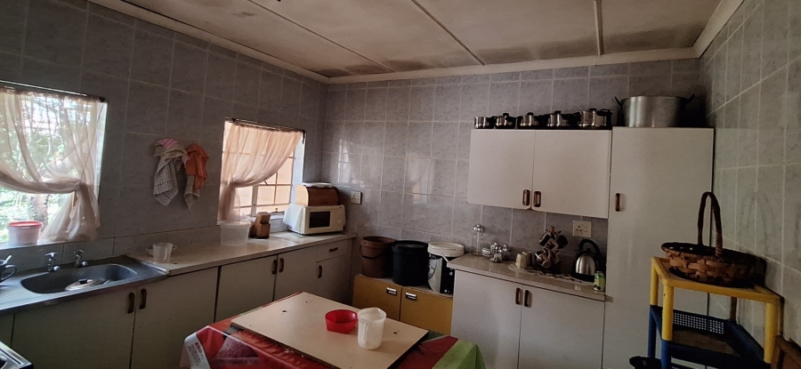 4 Bedroom Property for Sale in Lochvaal Gauteng