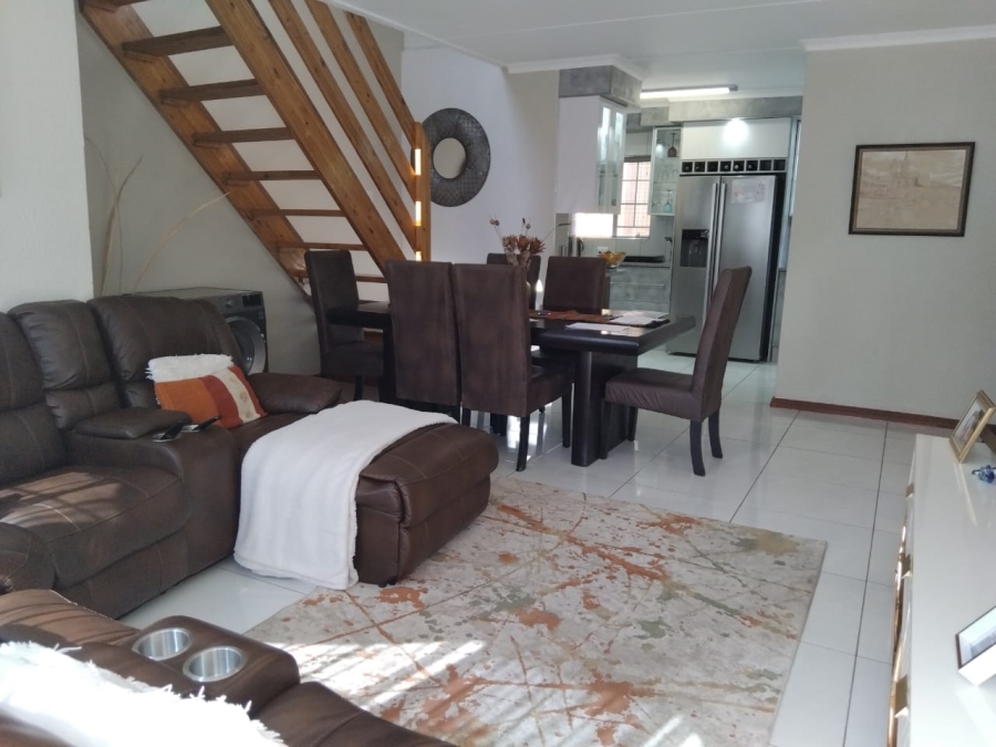 3 Bedroom Property for Sale in Weltevreden Park Gauteng