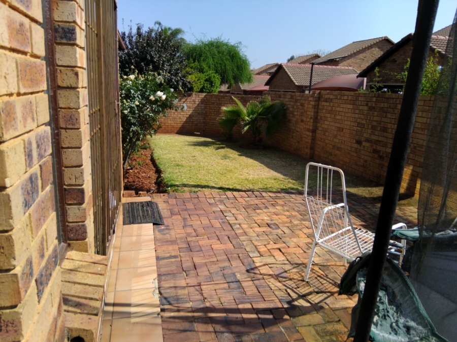 3 Bedroom Property for Sale in Weltevreden Park Gauteng