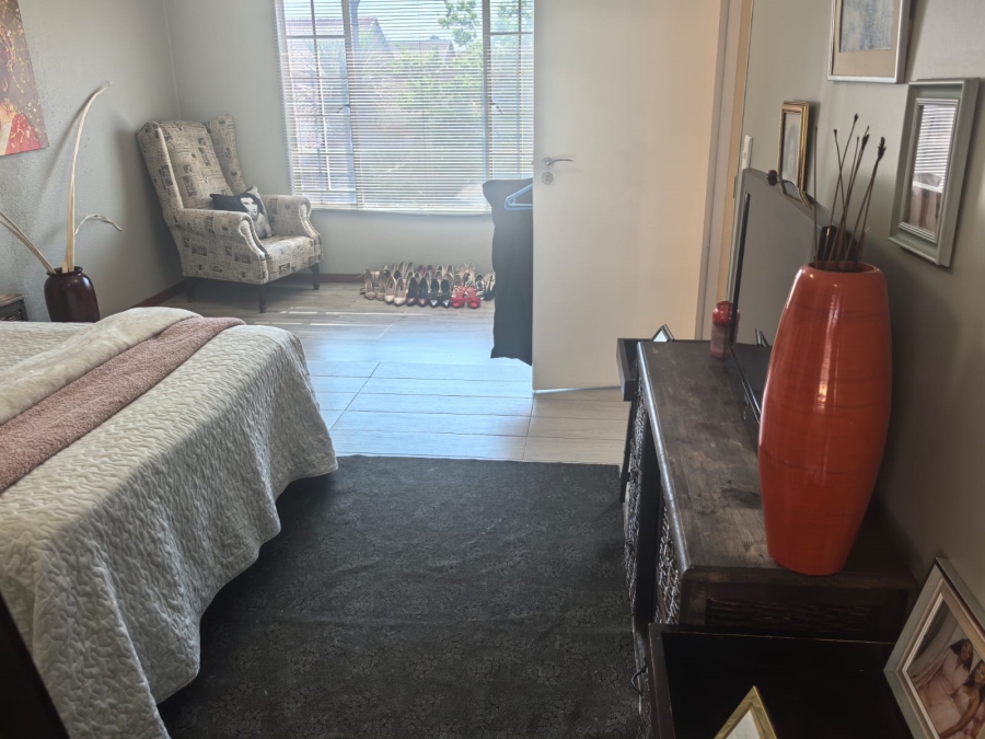 3 Bedroom Property for Sale in Weltevreden Park Gauteng