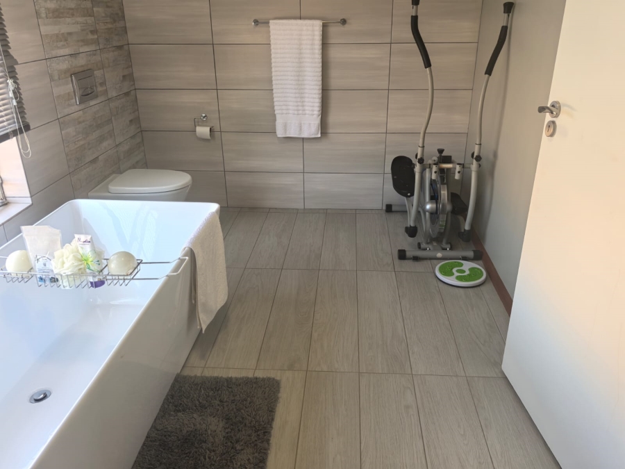 3 Bedroom Property for Sale in Weltevreden Park Gauteng