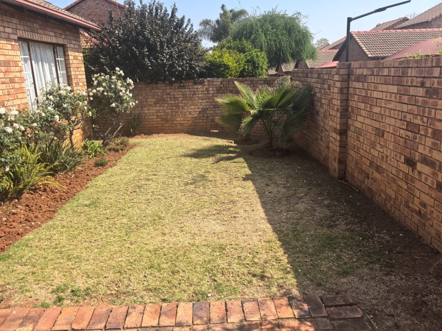 3 Bedroom Property for Sale in Weltevreden Park Gauteng