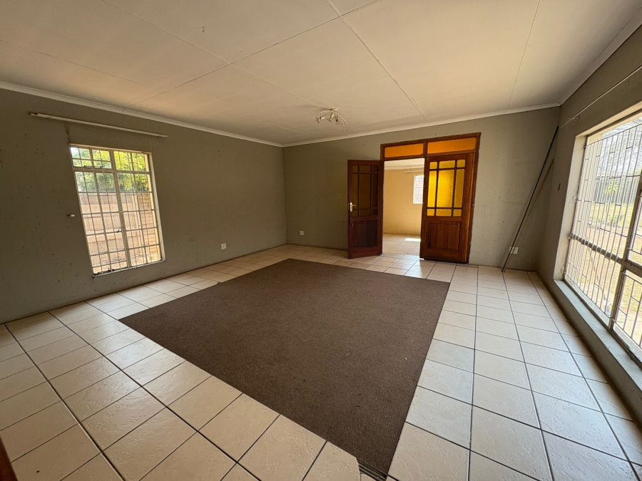 2 Bedroom Property for Sale in Vanderbijlpark SW 1 Gauteng