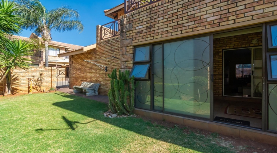 3 Bedroom Property for Sale in Willowbrook Gauteng