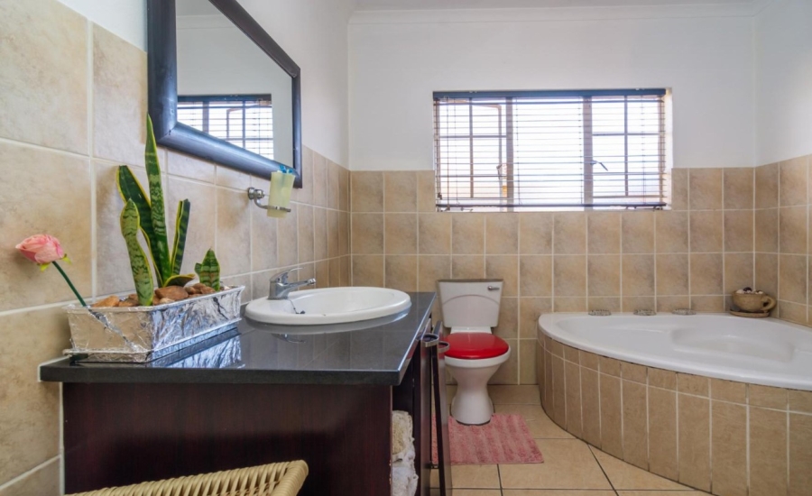 3 Bedroom Property for Sale in Willowbrook Gauteng