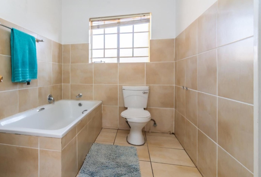 3 Bedroom Property for Sale in Willowbrook Gauteng