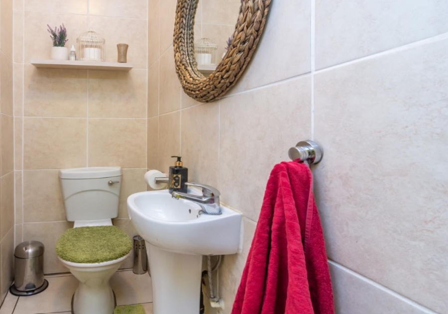 3 Bedroom Property for Sale in Willowbrook Gauteng