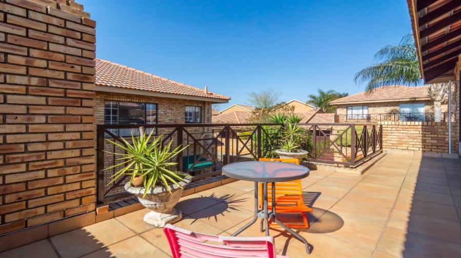 3 Bedroom Property for Sale in Willowbrook Gauteng