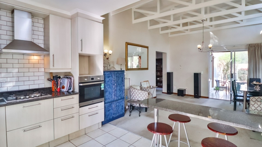 2 Bedroom Property for Sale in Broadacres Gauteng