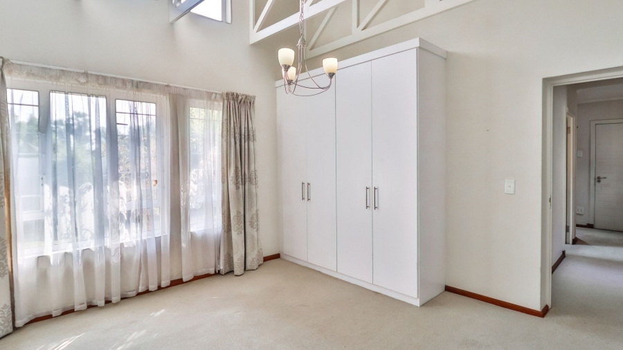 2 Bedroom Property for Sale in Broadacres Gauteng