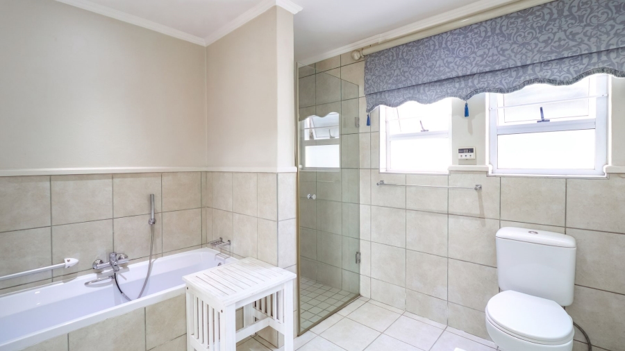 2 Bedroom Property for Sale in Broadacres Gauteng