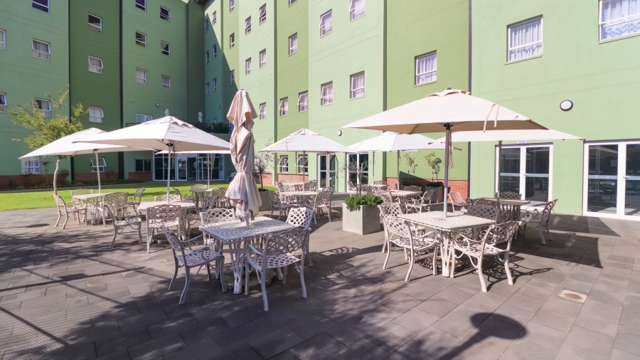 2 Bedroom Property for Sale in Broadacres Gauteng