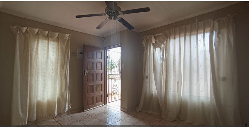 3 Bedroom Property for Sale in Lotus Gardens Gauteng