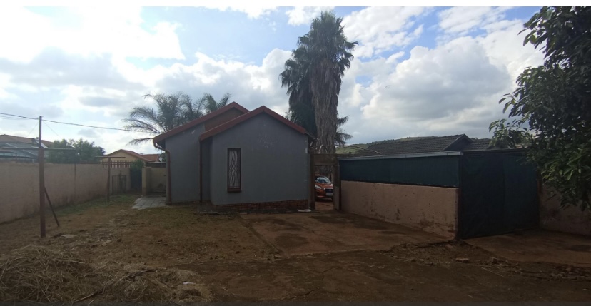 3 Bedroom Property for Sale in Lotus Gardens Gauteng