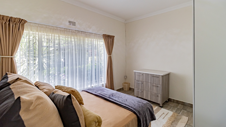 5 Bedroom Property for Sale in Rant En Dal Gauteng