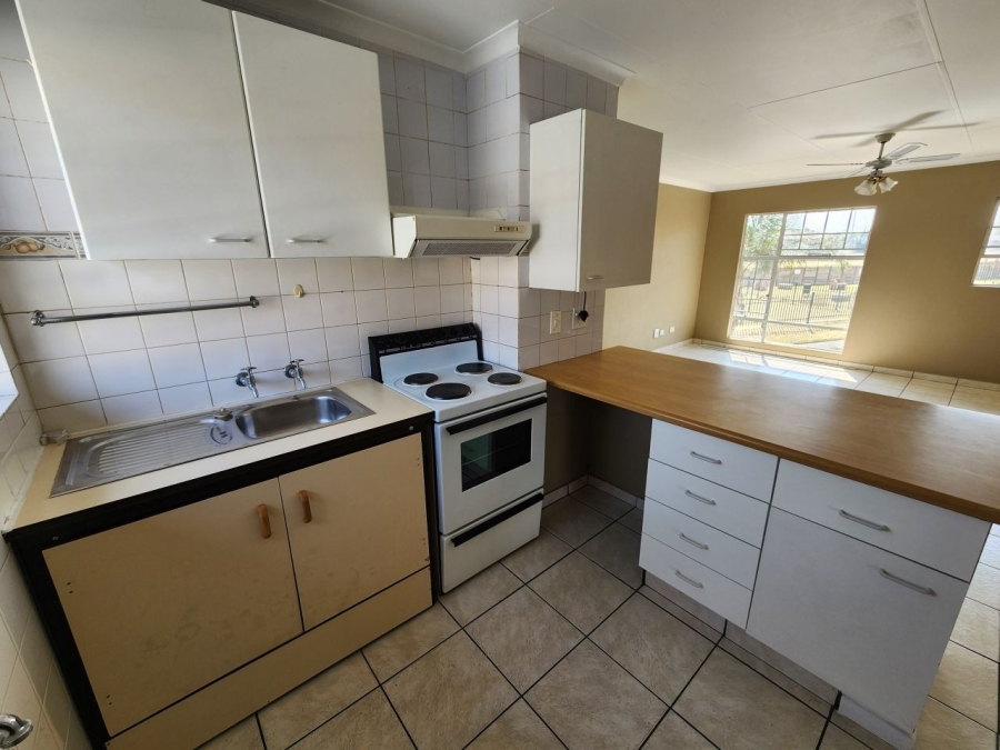 2 Bedroom Property for Sale in Ravenswood Gauteng
