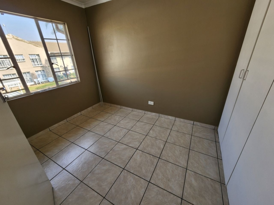 2 Bedroom Property for Sale in Ravenswood Gauteng