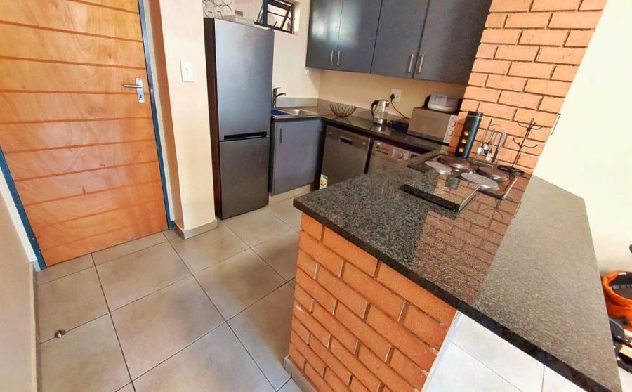 2 Bedroom Property for Sale in Vorna Valley Gauteng