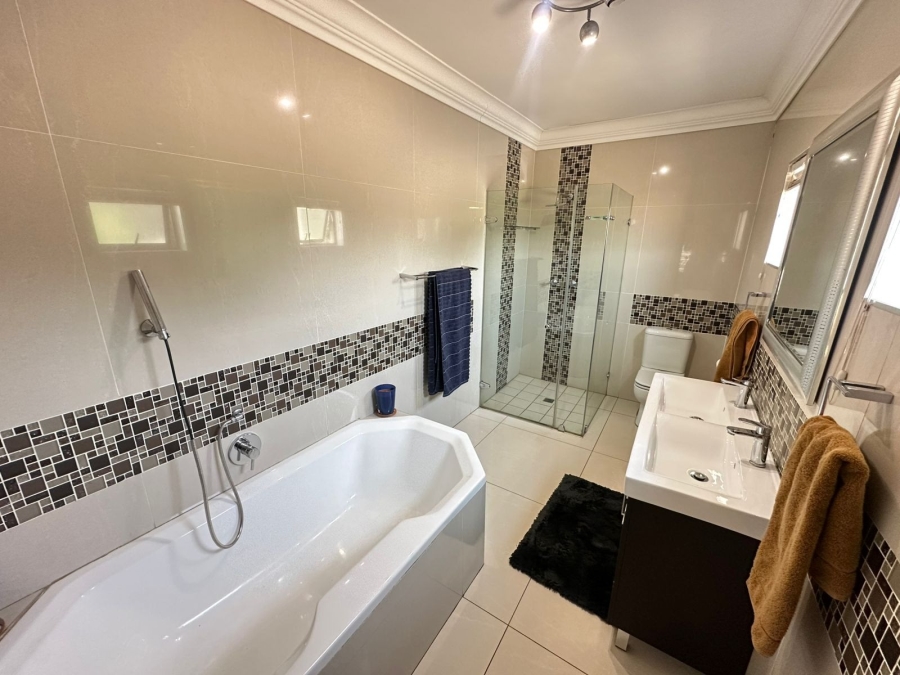 4 Bedroom Property for Sale in Midstream Estate Gauteng