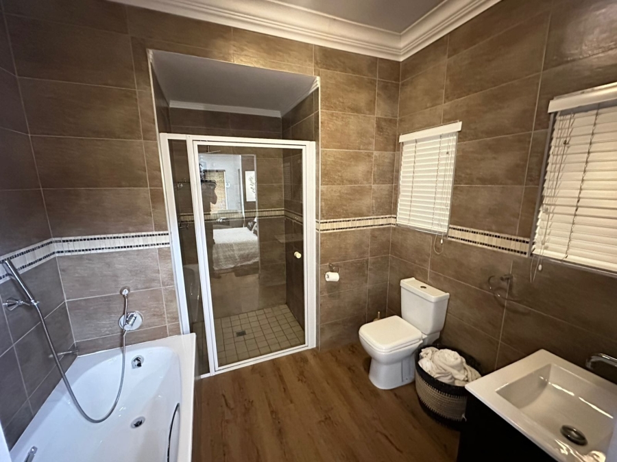 4 Bedroom Property for Sale in Midstream Estate Gauteng
