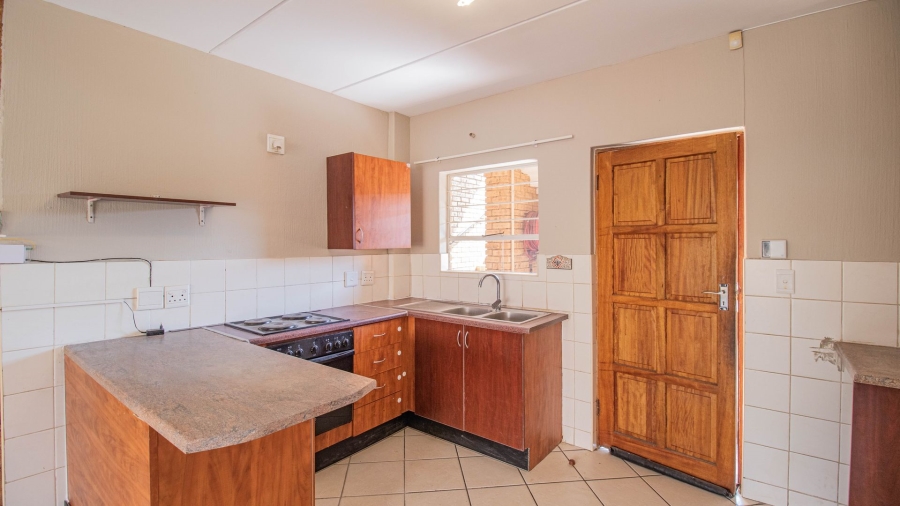 2 Bedroom Property for Sale in Honeypark Gauteng