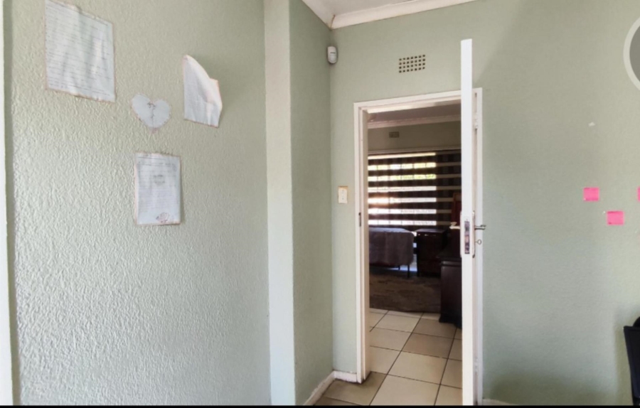 3 Bedroom Property for Sale in Birchleigh North Gauteng