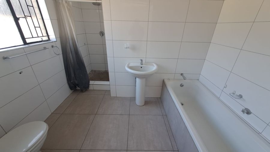 3 Bedroom Property for Sale in Three Rivers Gauteng