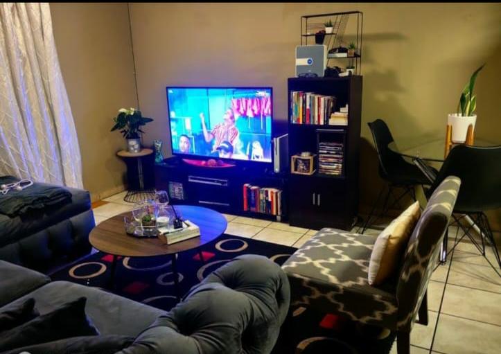 To Let 2 Bedroom Property for Rent in Princess A H Gauteng