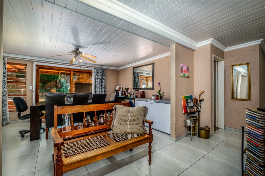 4 Bedroom Property for Sale in Northcliff Gauteng