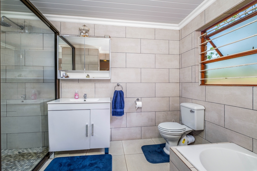 4 Bedroom Property for Sale in Northcliff Gauteng