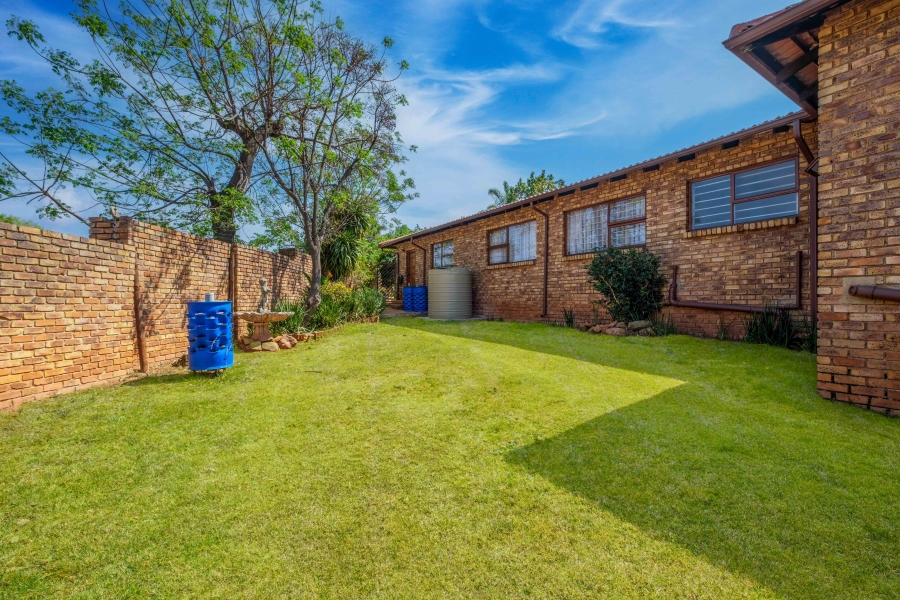 4 Bedroom Property for Sale in Northcliff Gauteng