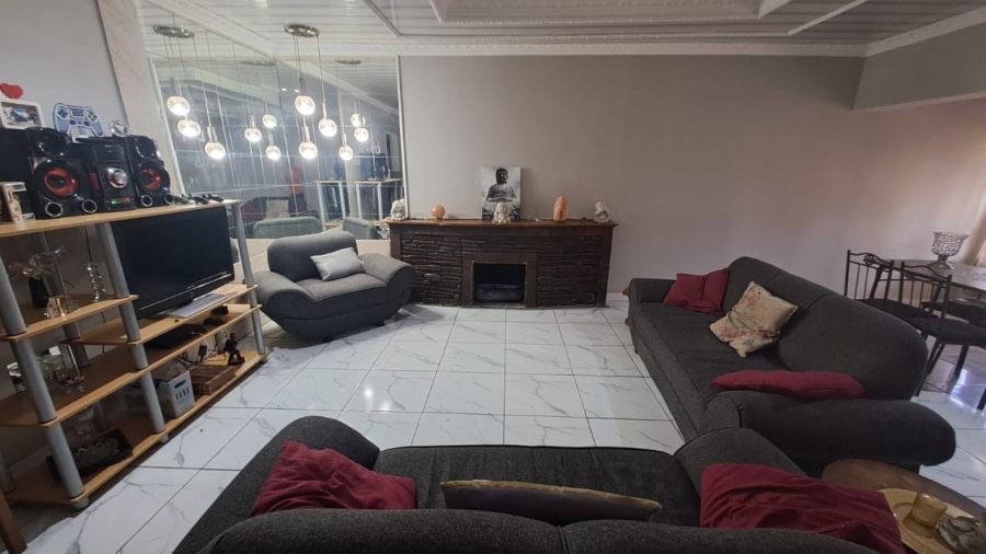 To Let 3 Bedroom Property for Rent in Three Rivers Gauteng