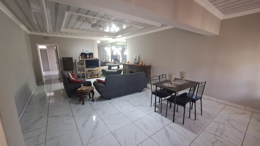 To Let 3 Bedroom Property for Rent in Three Rivers Gauteng