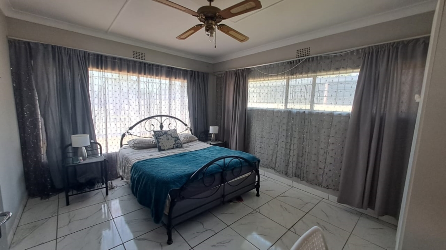 To Let 3 Bedroom Property for Rent in Three Rivers Gauteng