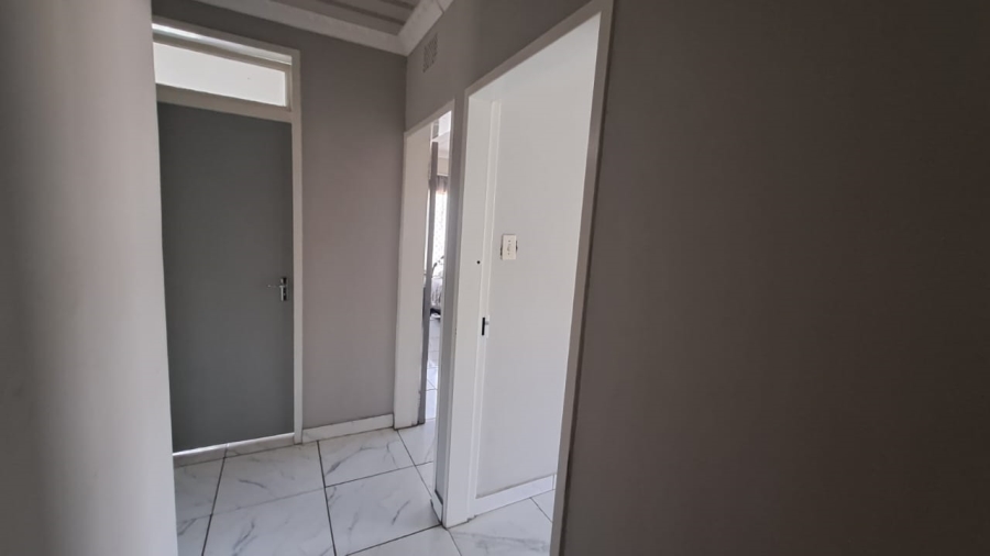 To Let 3 Bedroom Property for Rent in Three Rivers Gauteng