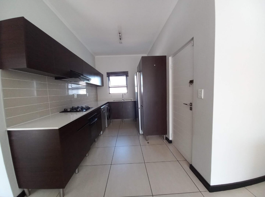 To Let 2 Bedroom Property for Rent in Greenstone Hill Gauteng
