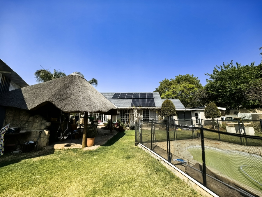 3 Bedroom Property for Sale in Sundowner Gauteng