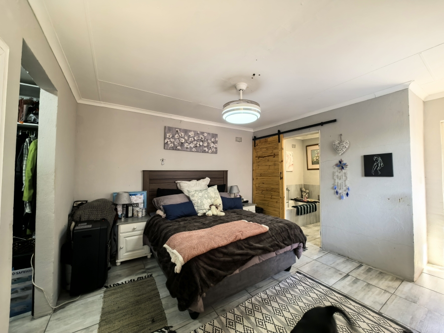 3 Bedroom Property for Sale in Sundowner Gauteng