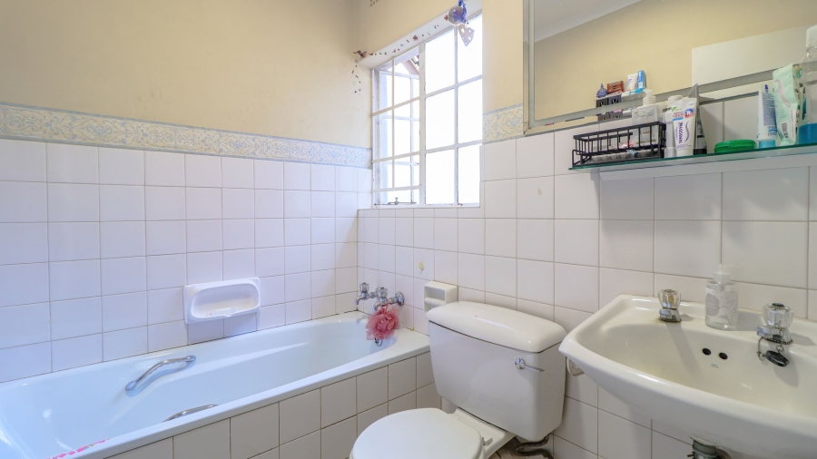 3 Bedroom Property for Sale in Sundowner Gauteng